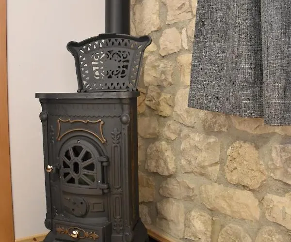 Guest house Hani Ilos 3*