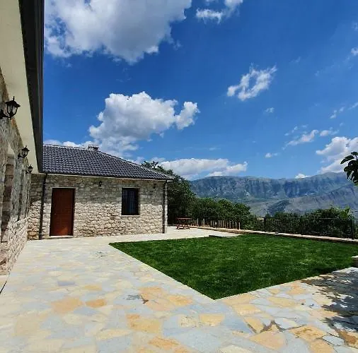 Hani Ilos Casa de hóspedes 3*